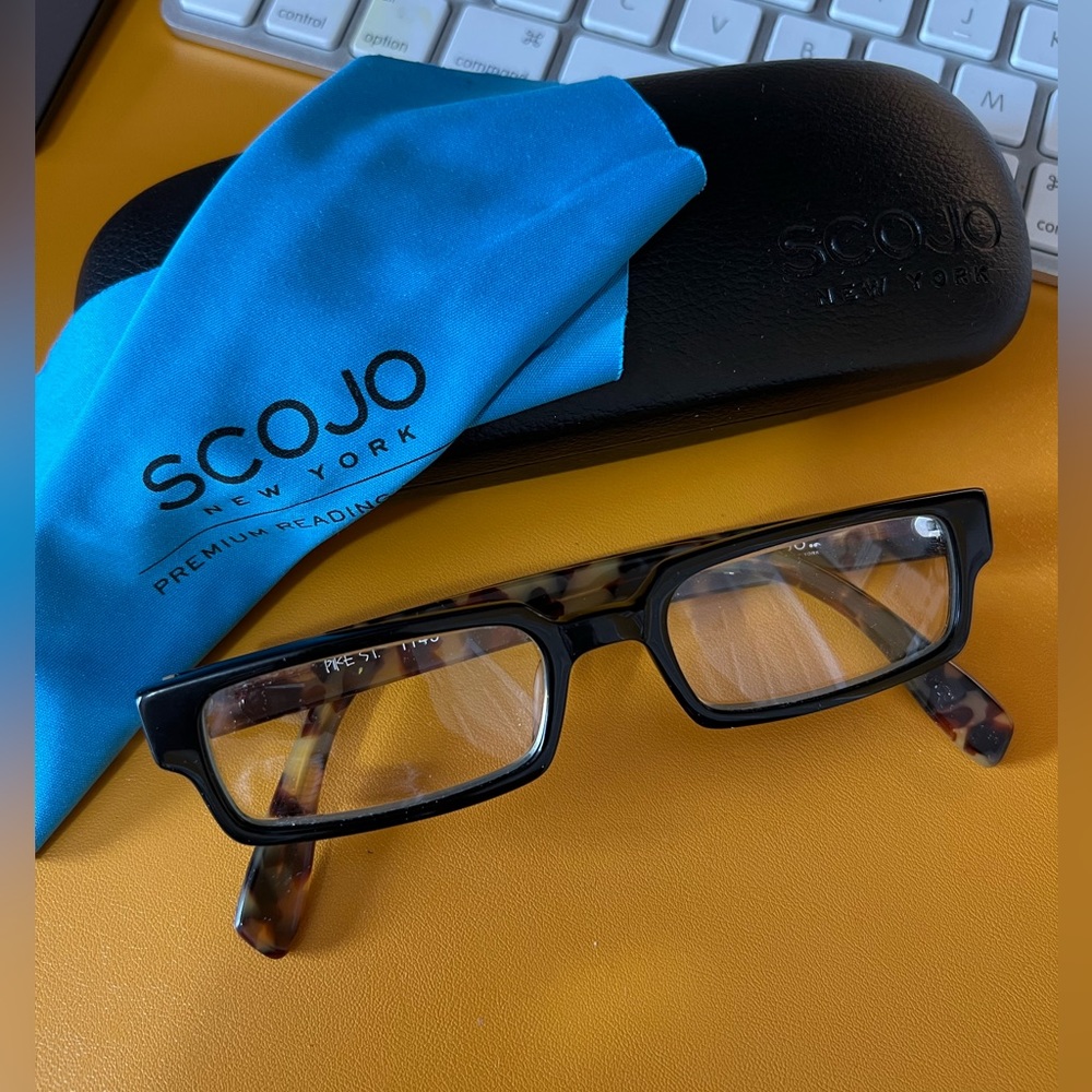 Scojo New York Eyeglass frame
